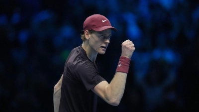 Jannik Sinner triumphiert erneut bei den ATP Finals  (Foto: Antonio Calanni/AP/dpa)