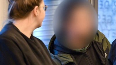 Dem Angeklagten aus Solingen werden vier Straftaten vorgeworfen: Drei versuchte oder vollendete Brandstiftungen und eine Macheten-Attacke. (Archivbild) (Foto: Federico Gambarini/dpa)