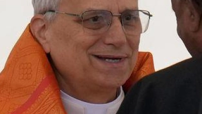 Der neue Papst Leo XIV. hat eine alte Tradition wiederbelebt - den sogenannten Konklave-Bonus. (Archivbild) (Foto: Gregorio Borgia/AP/dpa)