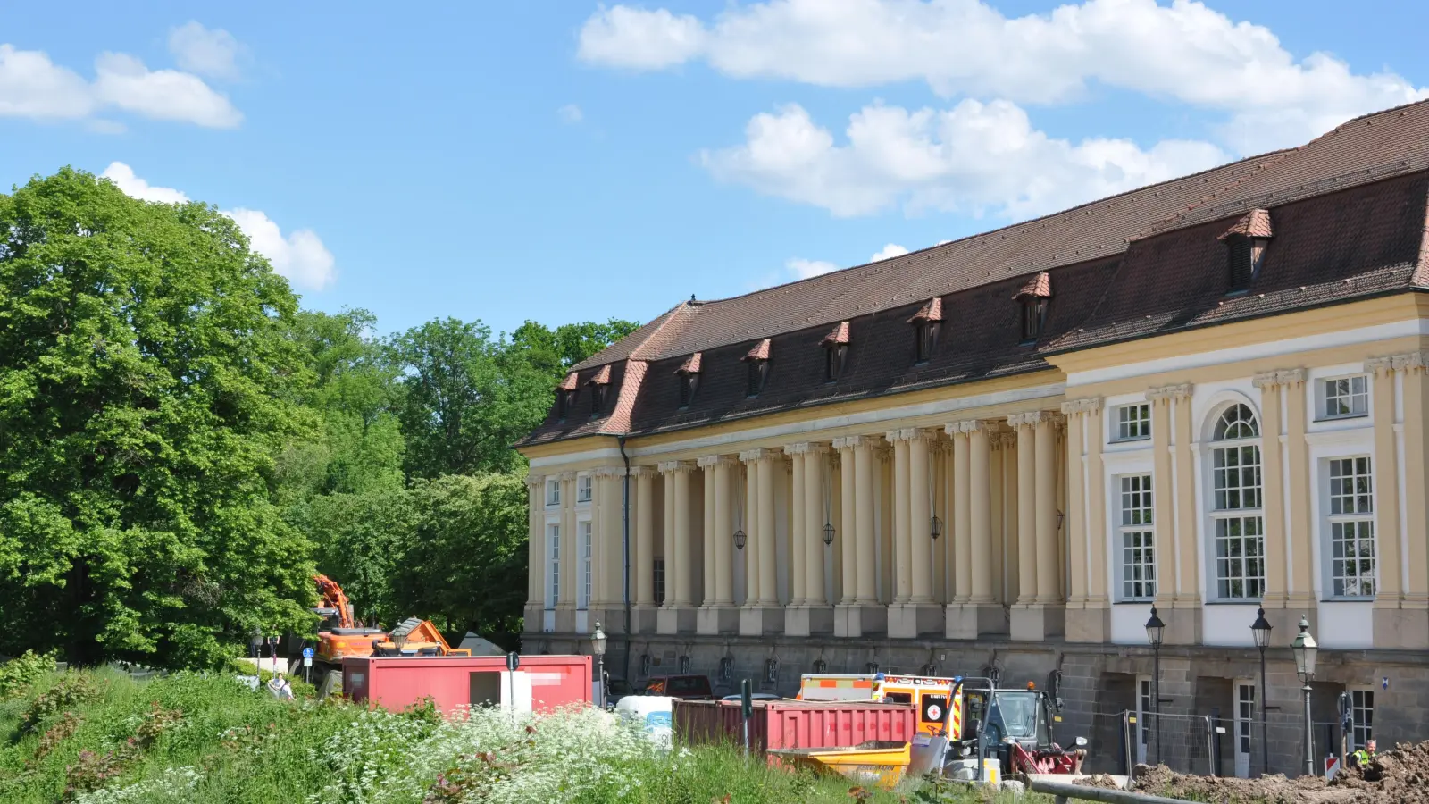 Das Bauteil gehörte zu Kanalarbeiten im Bereich der Orangerie in Ansbach.  (Foto: Jonas Volland)