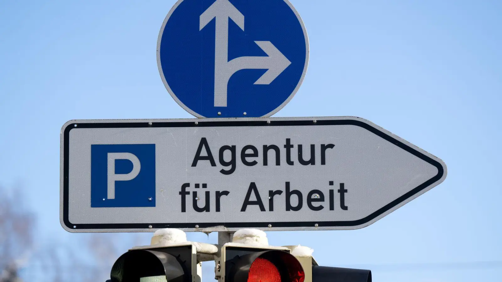 Die Arbeitslosenzahlen in Bayern sind im Oktober im Vergleich zum Vormonat gesunken. (Symbolbild) (Foto: Sven Hoppe/dpa)