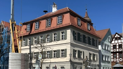 In der Hauptversammlung des SPD-Ortsvereins ging es thematisch auch um das Alte Rathaus. Die Rede war von baulichen Problemen und stockenden Zuschüssen. (Foto: Florian Pöhlmann)