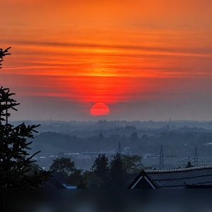 Prächtiger Beginn des Abends - gesehen bei Neusitz (Foto: Gökhan Burgaz)