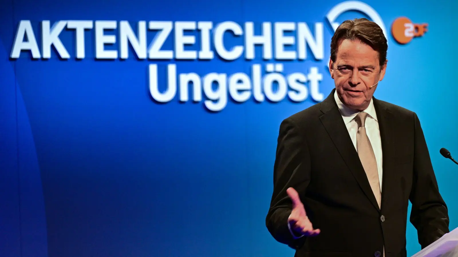 Die ZDF-Sendung „Aktenzeichen XY“ rekonstruiert einen bewaffneten Überfall in Altenstadt. (Foto: Sebastian Christoph Gollnow/dpa)