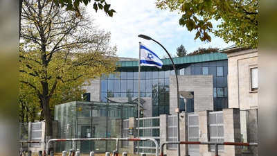 Anschlag auf die israelische Botschaft in Berlin vereitelt? Die Polizei n Brandenburg nahm einen 18-Jährigen unter Tatverdacht fest. (Archivbild) (Foto: Paul Zinken/dpa)