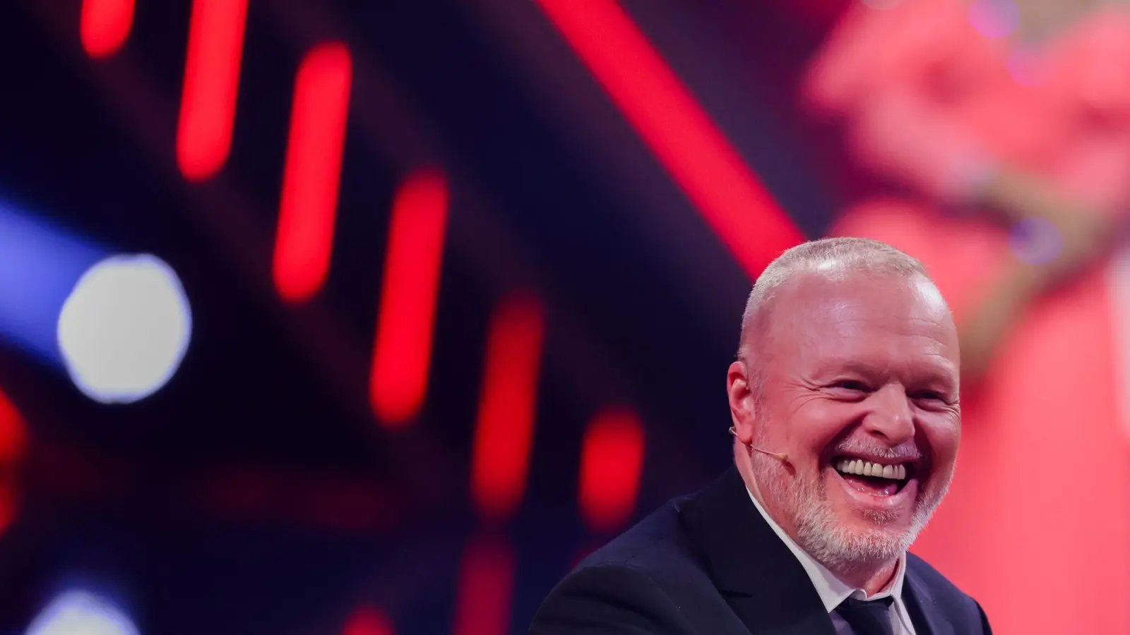 Stefan Raab mischt dieses Jahr beim ESC kräftig mit. (Archivfoto) (Foto: Rolf Vennenbernd/dpa)