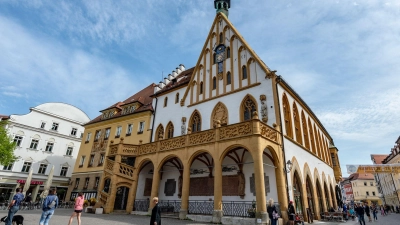 Das Amberger Rathaus wird künftig nicht mehr von einem CSU-OB regiert. (Archivbild)  (Foto: Armin Weigel/dpa)