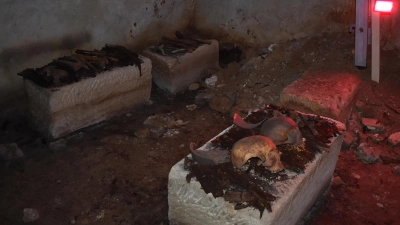 Ungelüftet bleibt weiterhin das Geheimnis, wer in der Gruft unter der Brunner Kirche St. Georg ruht. Wird man es je lösen? (Foto: Ute Niephaus)