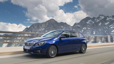 Gipfelstürmender Löwe? Zumindest bei der Quantität - den Zulassungszahlen - muss sich der Peugeot 308 etwa dem Klassenprimus VW Golf geschlagen geben - wie schaut&#39;s aus mit der Qualität? (Foto: Peugeot/dpa-tmn)