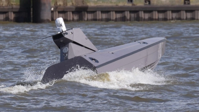 Das Rheinmetall-Drohnenboot ist 8,5 Meter lang. (Archivbild) (Foto: Marcus Brandt/dpa)