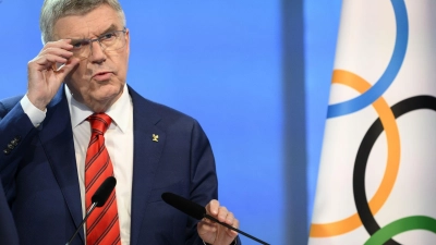 Kritisiert erneut die Boykotthaltung der Ukraine: IOC-Boss Thomas Bach. (Foto: Laurent Gillieron/KEYSTONE/dpa)