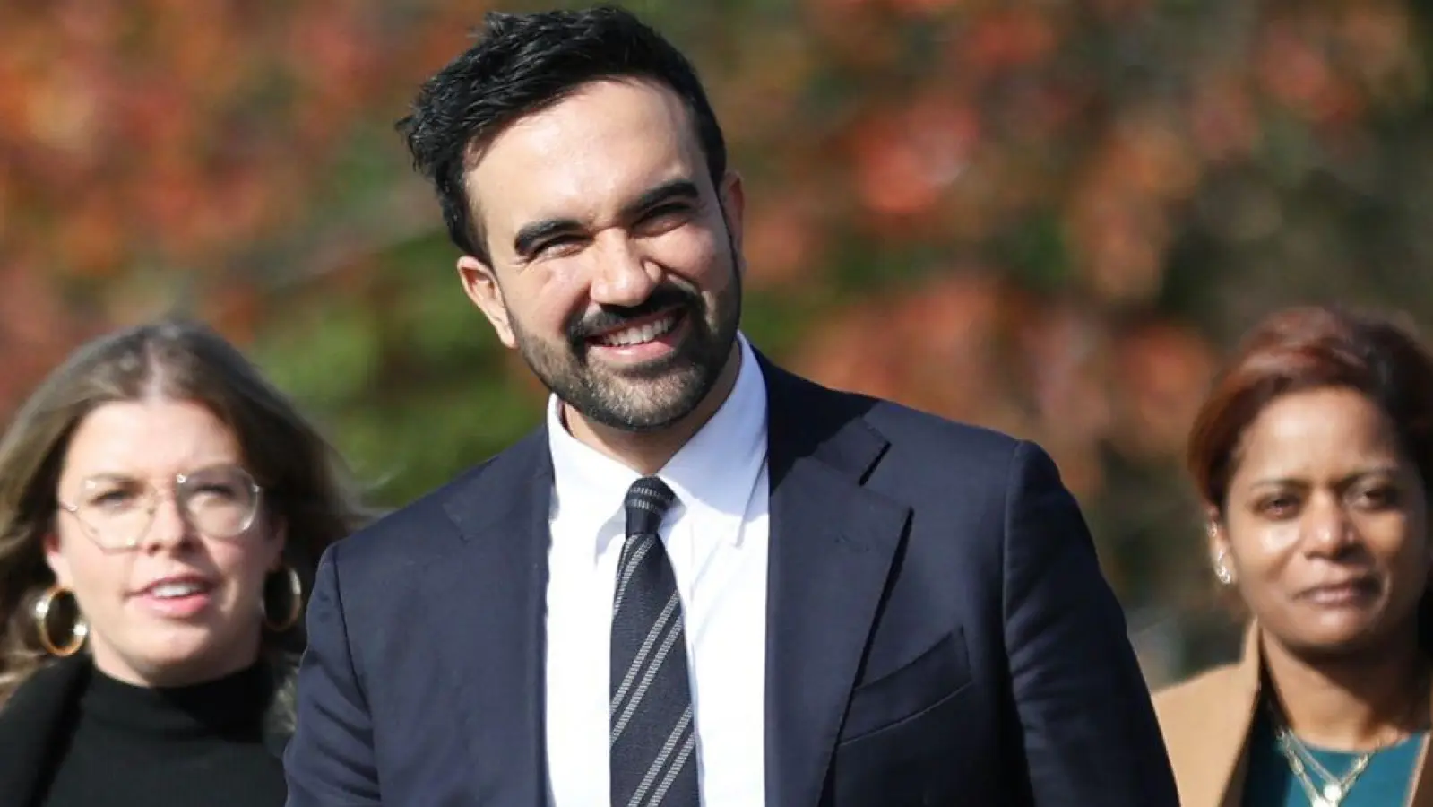 Mamdani hat sich für die Übergangszeit schon ein erstes Team an die Seite geholt - es sind allesamt Frauen.  (Foto: Heather Khalifa/FR172147 AP/AP/dpa)