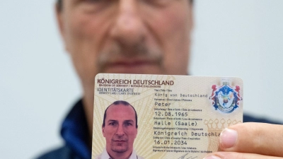 Peter Fitzek ist nun auch in Untersuchungshaft. (Archivbild) (Foto: Hendrik Schmidt/dpa)
