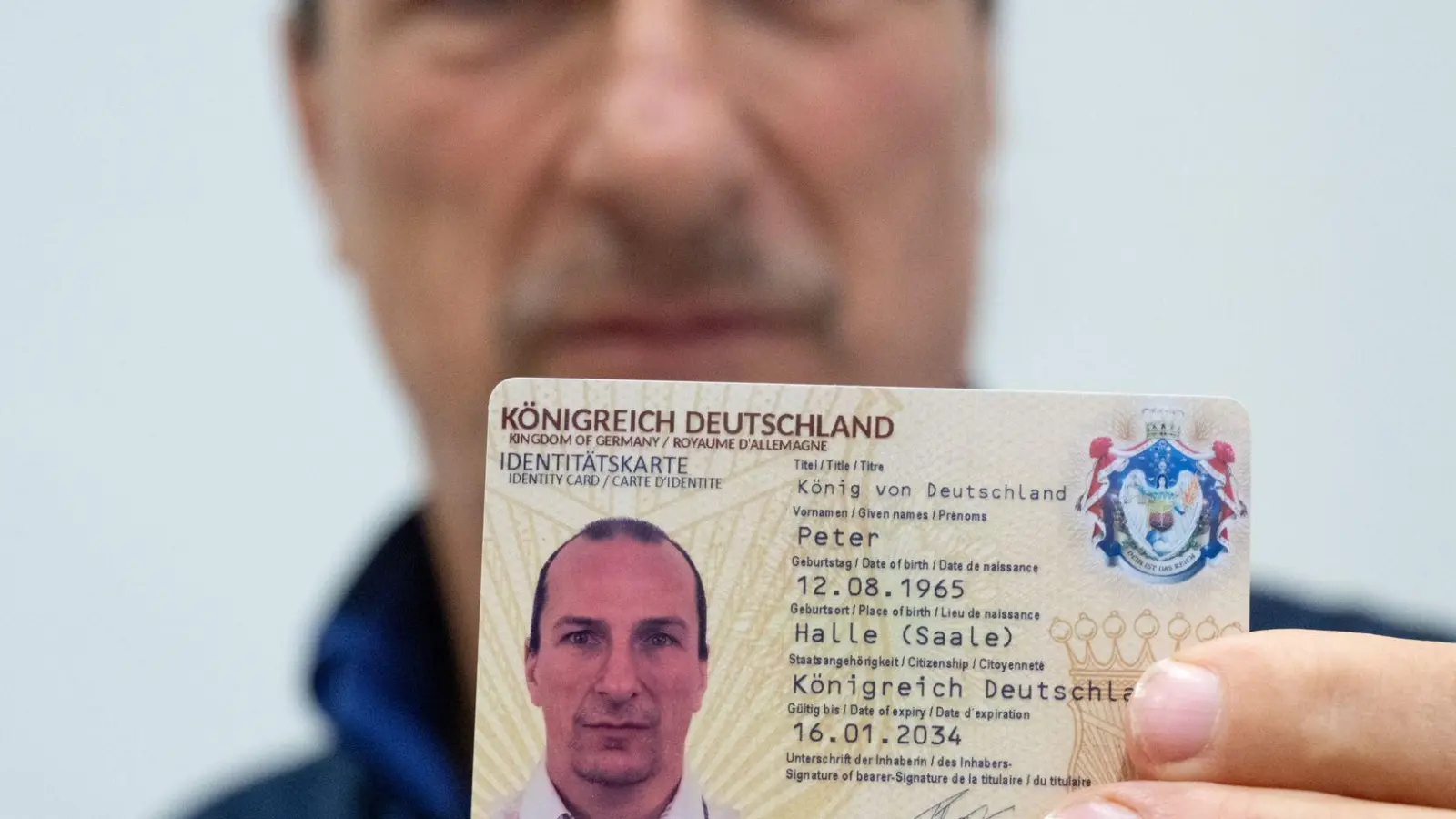 Peter Fitzek ist nun auch in Untersuchungshaft. (Archivbild) (Foto: Hendrik Schmidt/dpa)