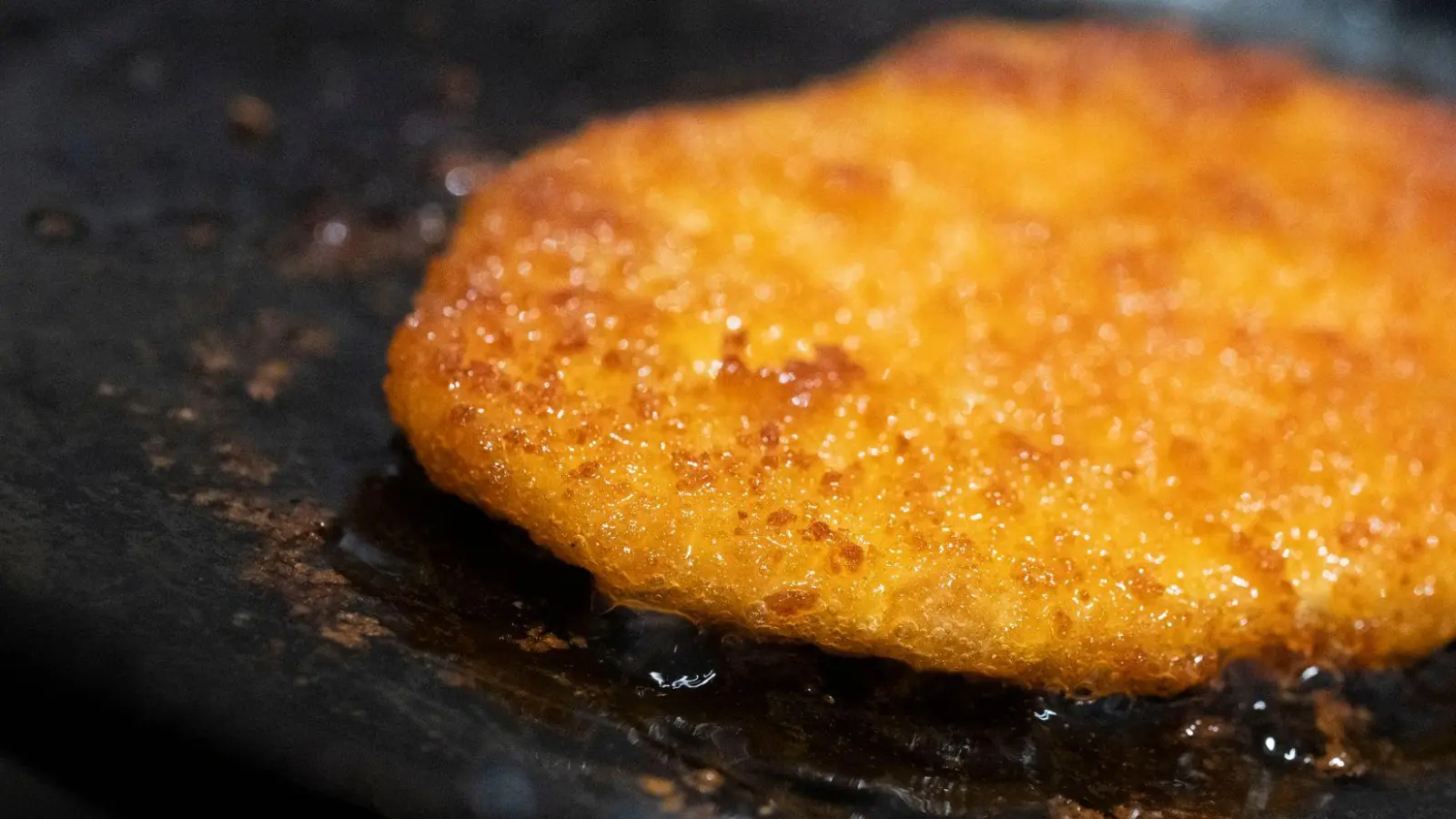 Fällt das „Schnitzel“ fürs Veggie-Regal weg, müsste Rügenwalder Mühle viele Produkte neu benennen. (Symbolbild) (Foto: Marijan Murat/dpa)