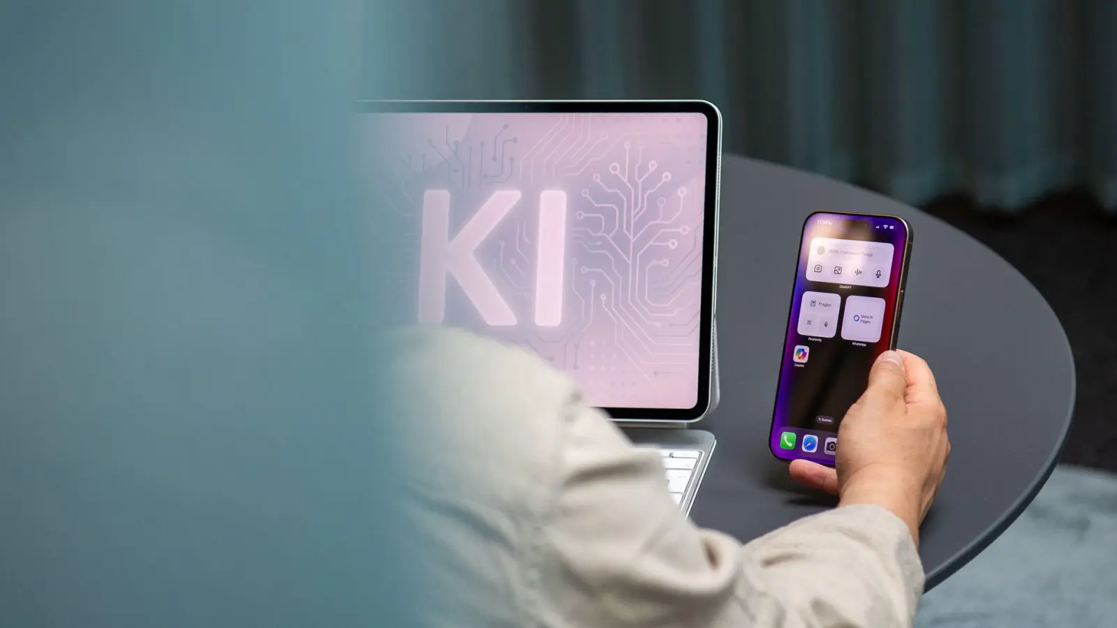 Der Faktor Bauchgefühl verliert bei der Einstellung an Bedeutung. Stattdessen basieren die Entscheidungen auf Daten. (Foto: Nico Tapia/dpa-tmn)