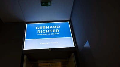 Teilweise noch nie oder nur selten gezeigte Bilder von Malerstar Gerhard Richter sind in Düsseldorf zu erleben. (Foto: Rolf Vennenbernd/dpa)