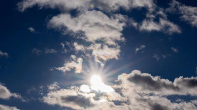 Am Freitag wird schönes Wetter erwartet. (Symbolbild) (Foto: Rolf Vennenbernd/dpa)