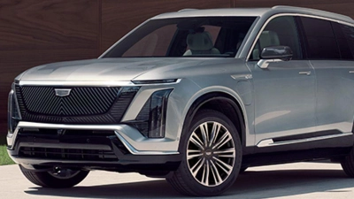 Bulliges US-Feeling: Der Cadillac Vistiq ist ein elektrischer SUV mit drei Sitzreihen und über drei Metern Breite. (Foto: Cadillac/General Motors/dpa-tmn)