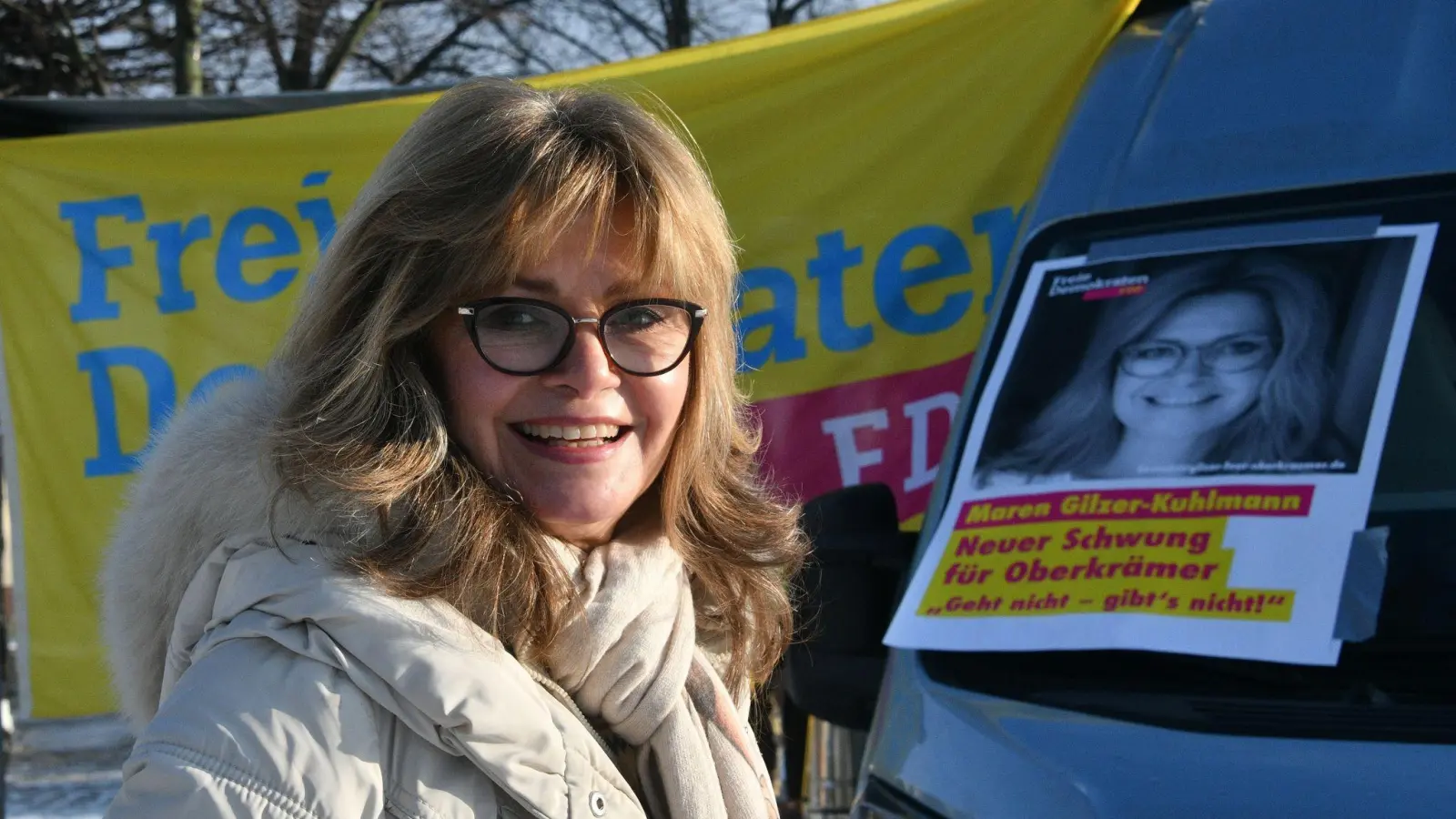 Maren Gilzer-Kuhlmann bei einem Wahlkampfauftritt in Oberkrämer. (Foto: Bernd Settnik/dpa)