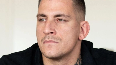 Gzuz, der eigentlich Kristoffer Jonas Klauß heißt, lebt mit seiner Frau und drei Kindern in Halstenbek (Archivbild).  (Foto: Daniel Reinhardt/dpa)