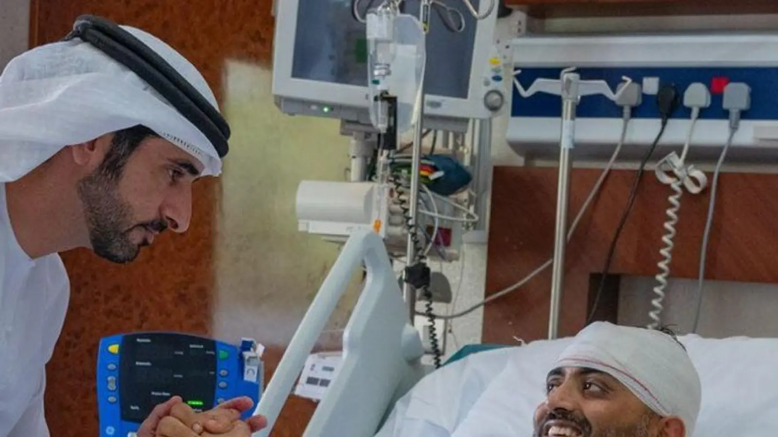 Flugkapitän Smit Machchhar erlitt bei dem Angriff seines Copiloten schwere Verletzungen. (Archivbild) (Foto: Uncredited/Government of Dubai Media Office/AP/dpa)
