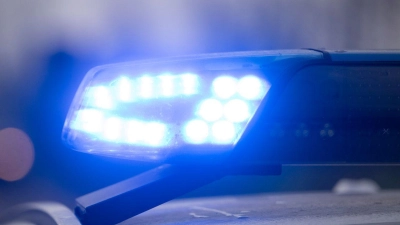 Der 35-Jährige wurde schließlich in eine Polizeizelle gebracht. (Symbolbild) (Foto: Marijan Murat/dpa)