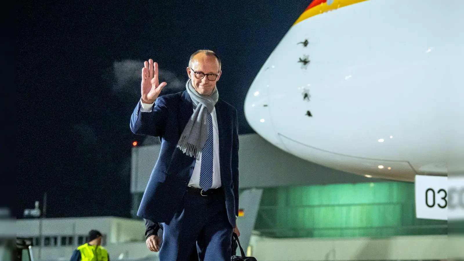 Die Hauptstadt Neu-Delhi lässt der Kanzler bei seiner Indien-Reise links liegen. Es geht stattdessen nach Ahmedabad und Bengaluru. (Archivbild) (Foto: Michael Kappeler/dpa)