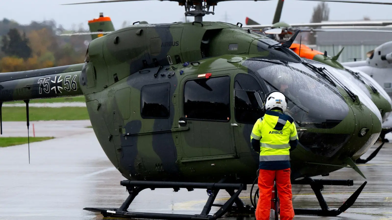 Ein Airbus-Militärhubschrauber des Typ H145-M. Die Staatsregierung will die Rüstungsindustrie im Freistaat unterstützen. (Foto: Sven Hoppe/dpa)