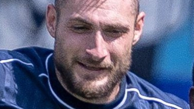 Ibrahima Sissoko darf sich für das 1:0 gegen Elversberg gratulieren lassen. (Foto: David Inderlied/dpa)