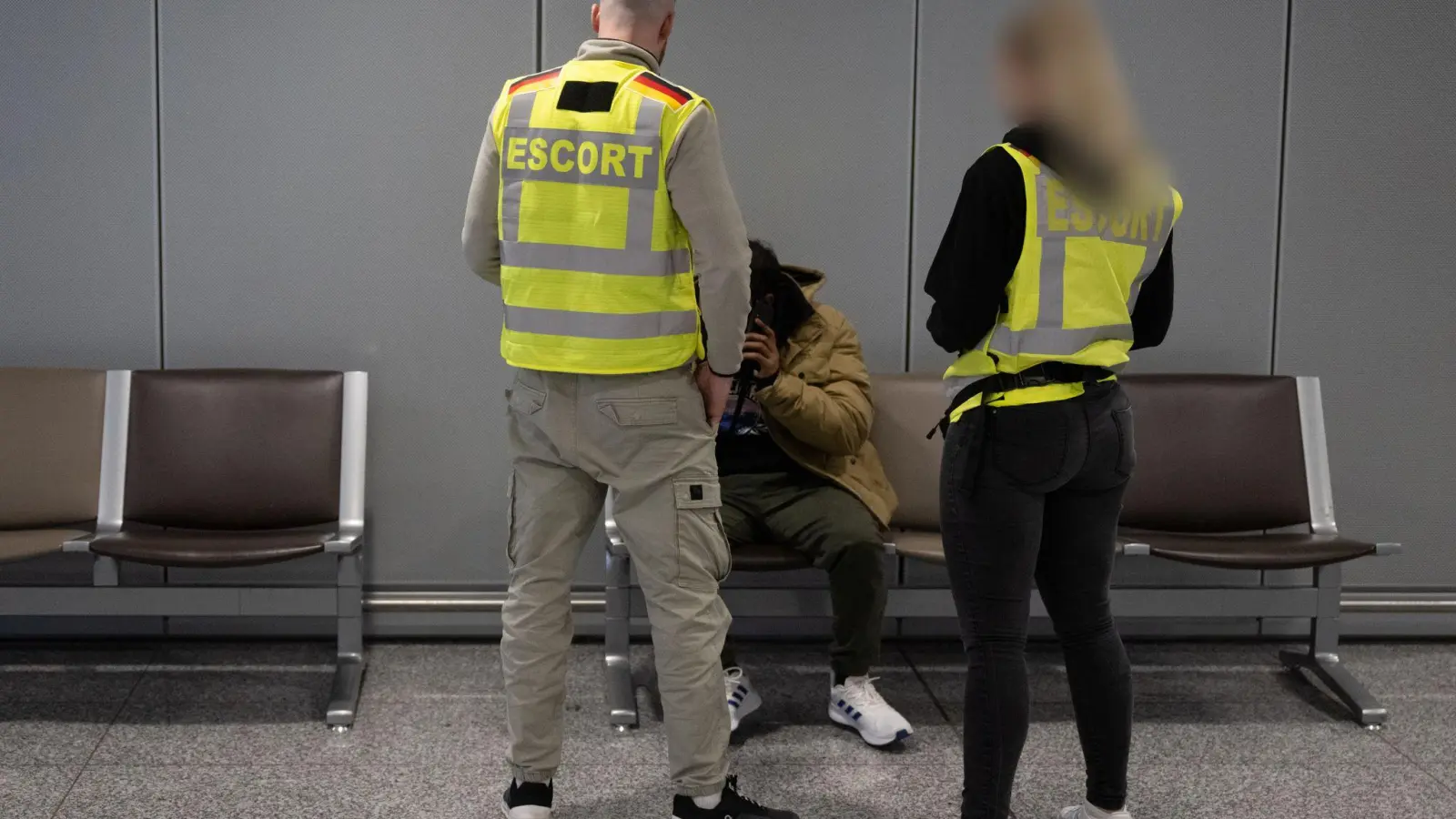 Abgelehnte Asylbewerber sollen verpflichtet werden, zu kooperieren. (Archivbild) (Foto: Boris Roessler/dpa)