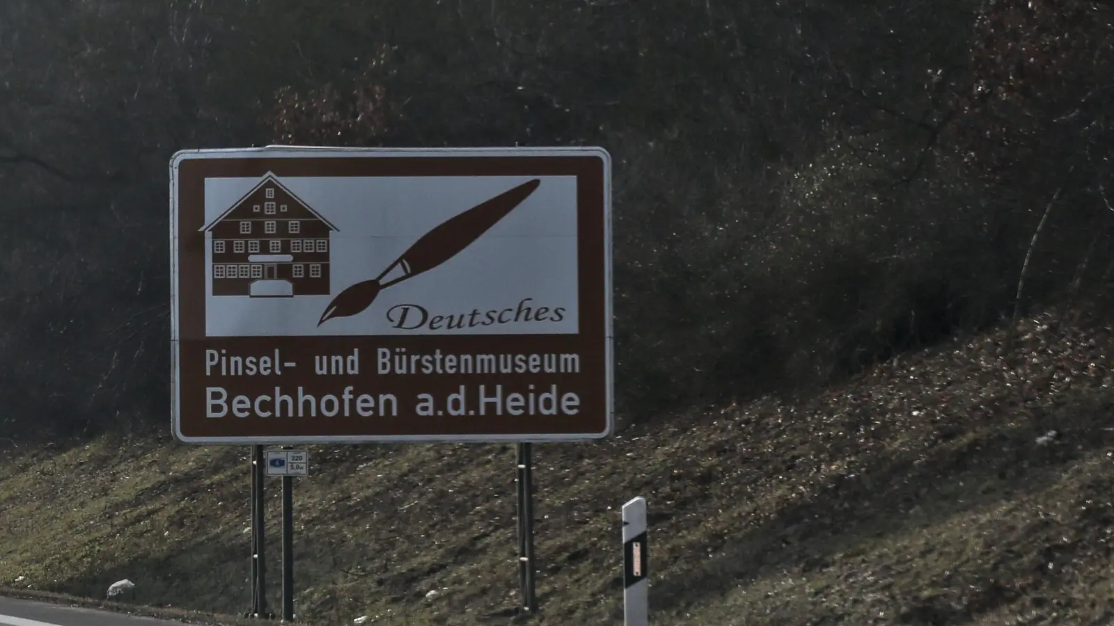 Das Deutsche Pinsel- und Bürstenmuseum in Bechhofen an der Heide (Landkreis Ansbach) klärt über die lange Tradition des Pinselmacher-Handwerks auf. (Foto: Tizian Gerbing)