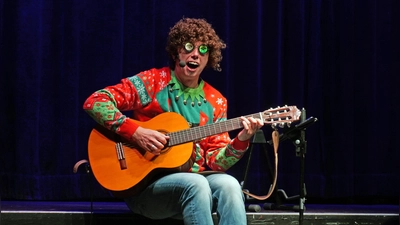 Einen guten Komiker entstellt nichts: Das Eich als Nachwuchsstar Clodwig in voller Aktion. (Foto: Elke Walter)