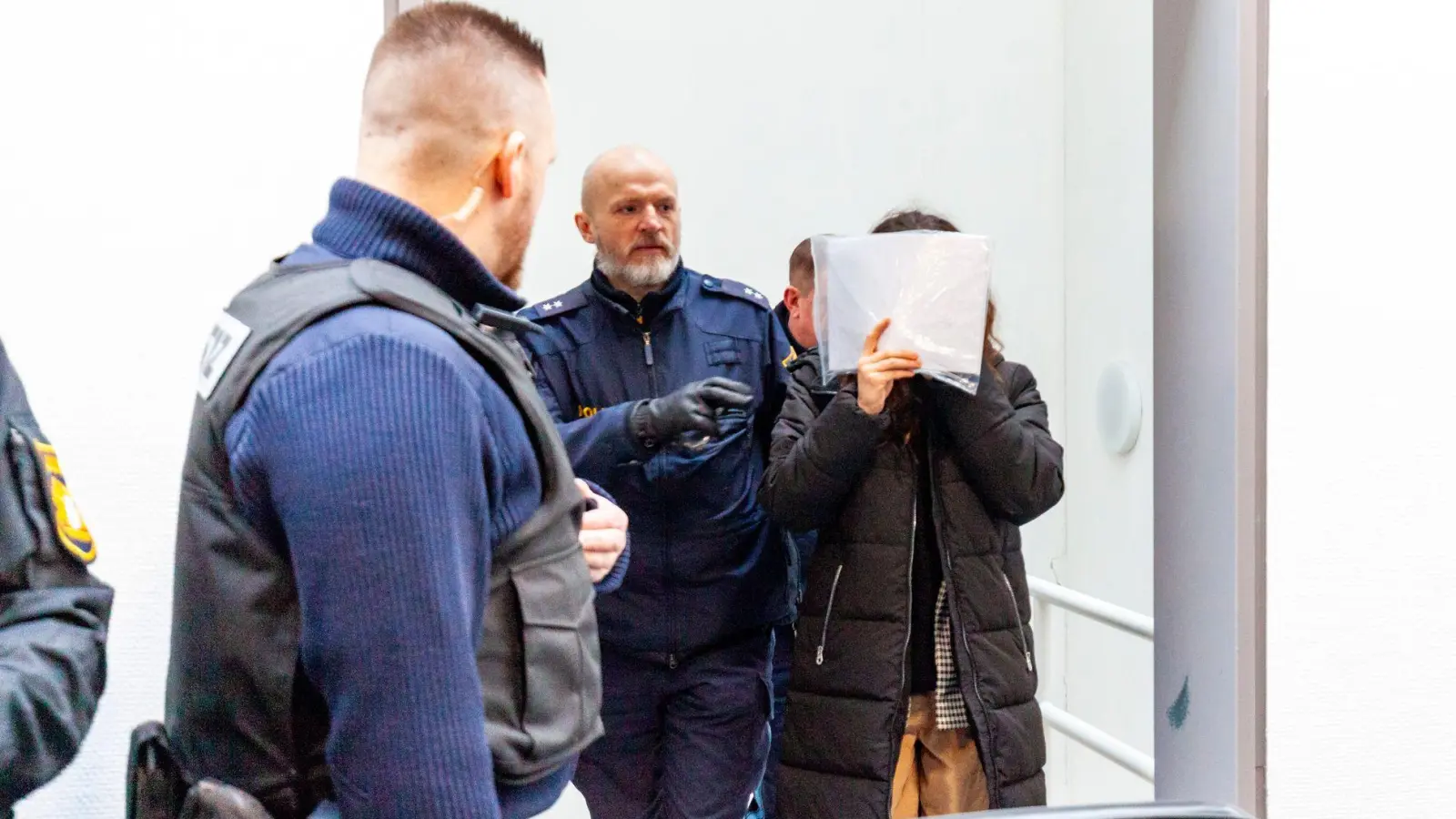 Der Ankläger wirft beiden Angeklagten auch weitere Mordpläne vor. (Archivbild) (Foto: Cornelia Hammer/dpa)