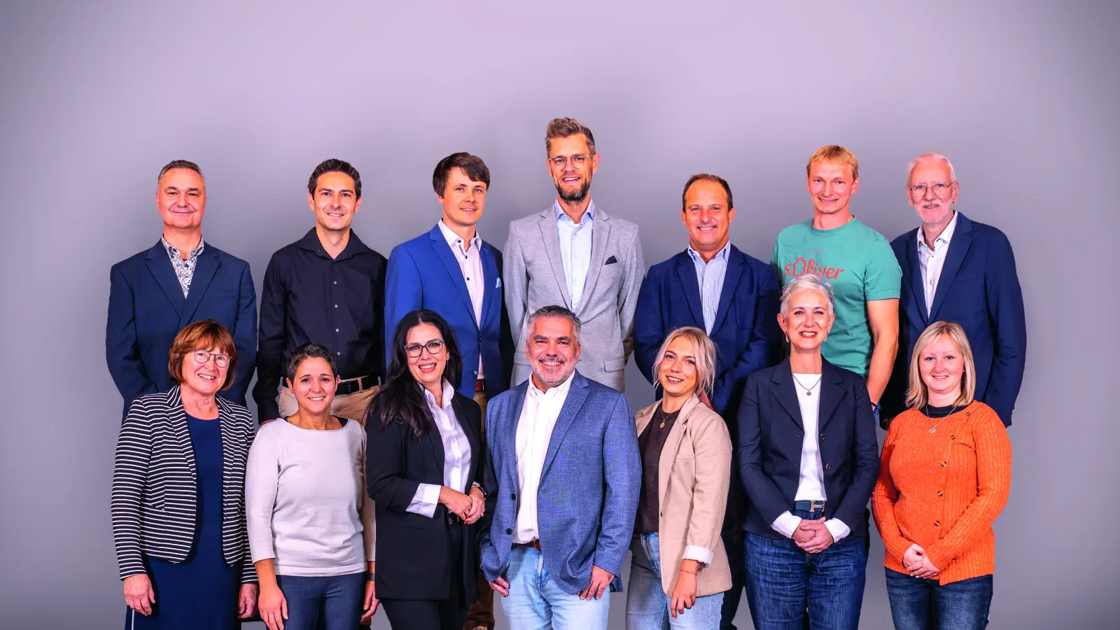 Die Kandidierenden der CSU Schillingsfürst für die Kommunalwahl im März 2026 mit dem Bürgermeister-Kandidaten Markus Dinzl (vorne Mitte). (Foto: CSU Schillingsfürst)