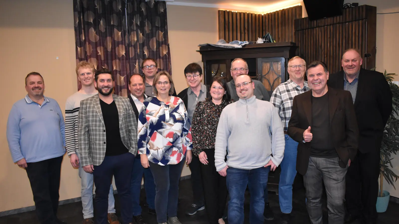Die CSU in Burgoberbach geht mit Gerhard Rammler (Zweiter von rechts) als Spitzenkandidat und Bewerber fürs Bürgermeisteramt in den Kommunalwahlkampf 2026. (Foto: Ludwig Appel )