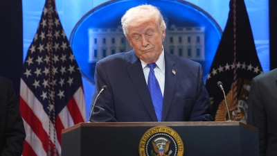 Trump will den von ihm verkündeten weltweiten 10-Prozent-Zollsatz auf Importe in die USA auf 15 Prozent erhöhen. (Foto: Evan Vucci/AP/dpa)