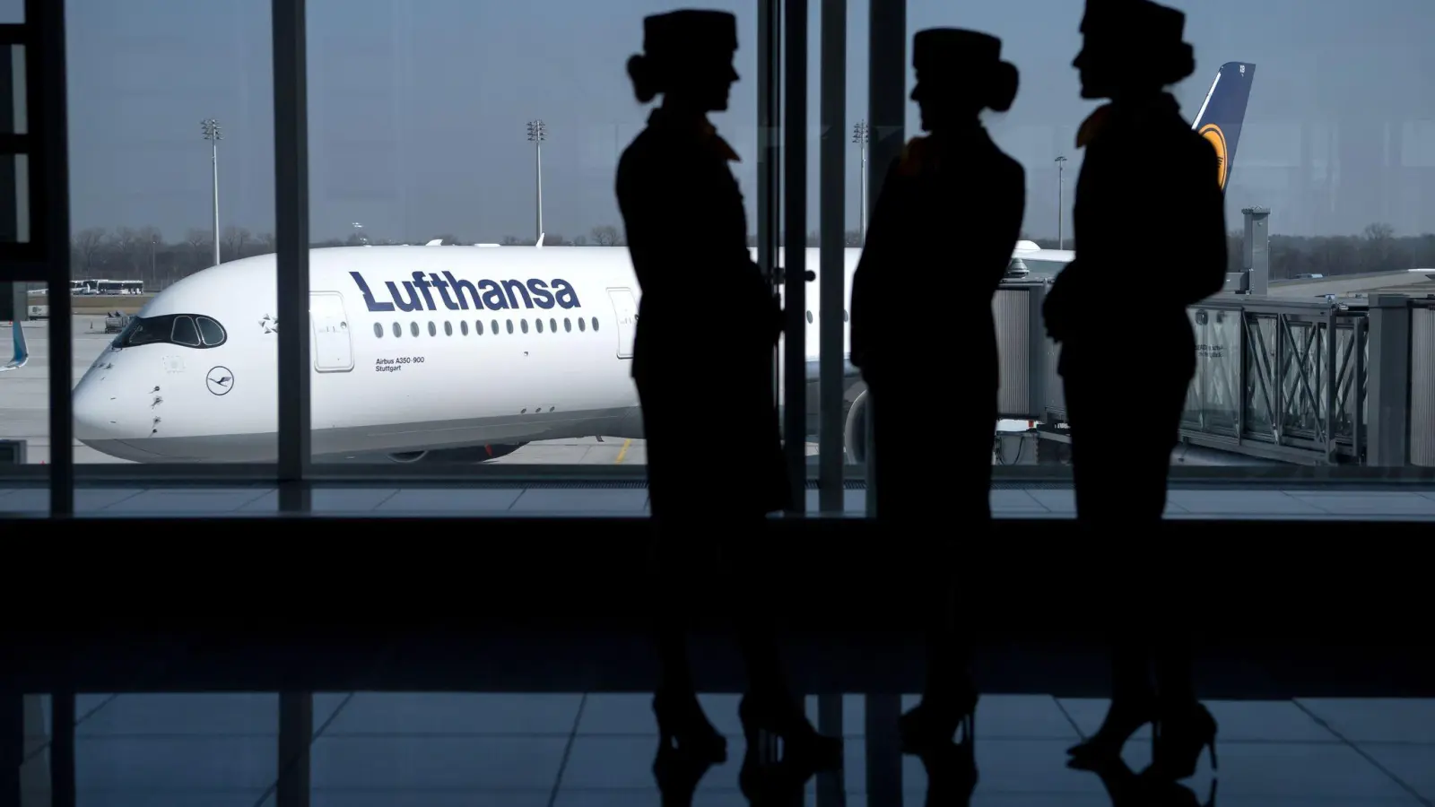 Tarifärger auch beim Kabinenpersonal für Deutschlands größter Fluggesellschaft. (Archivbild) (Foto: Sven Hoppe/dpa)