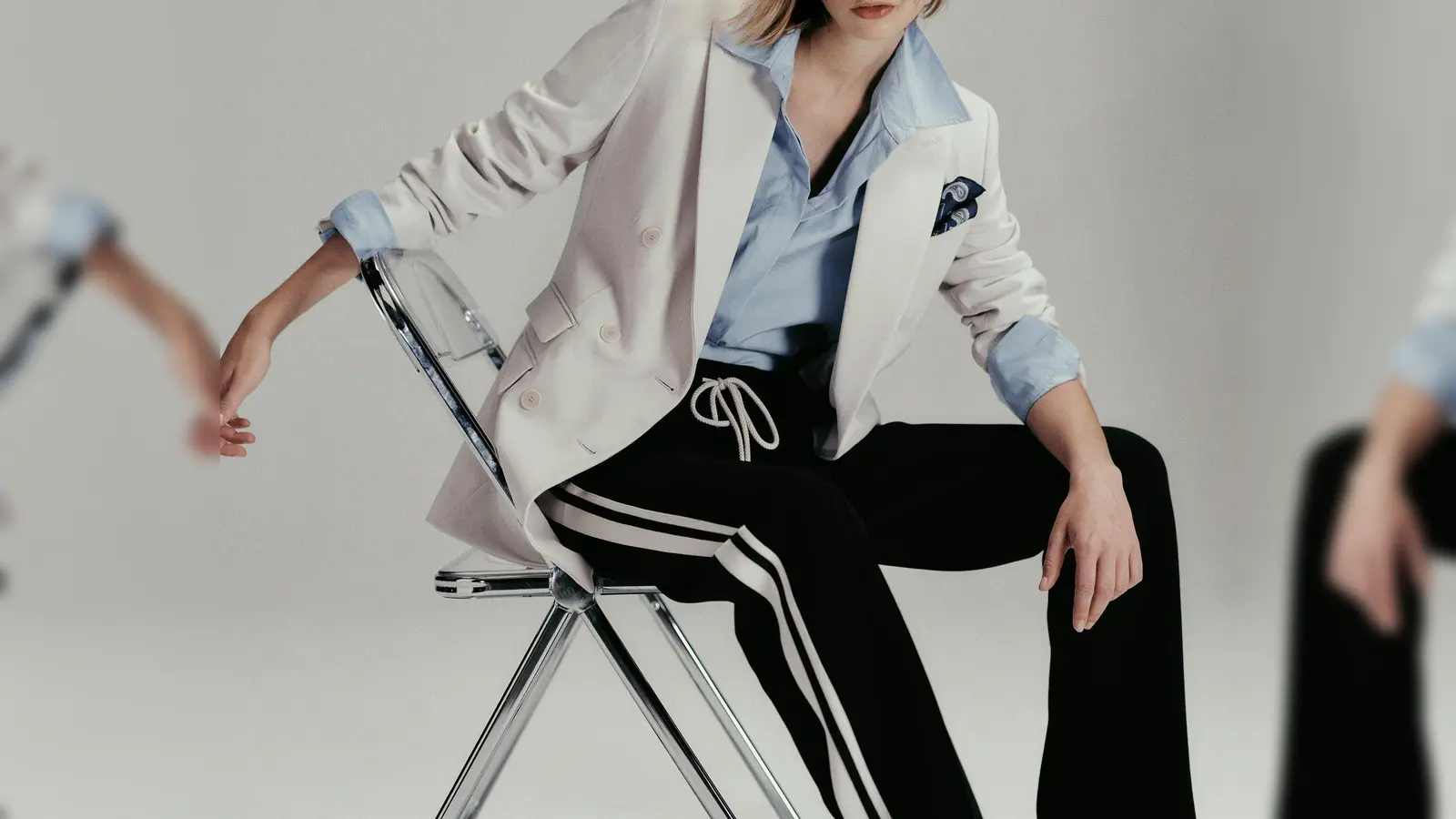 Machen den Jogginghosen-Look schick: Blazer und Blusen. Hier ein Beispiel von Max Mara (Blazer ca. 1.829 Euro, Hemdbluse ca. 319 Euro, Hose ca. 219 Euro, Tuch ca. 105 Euro). (Foto: Max Mara/dpa-tmn)