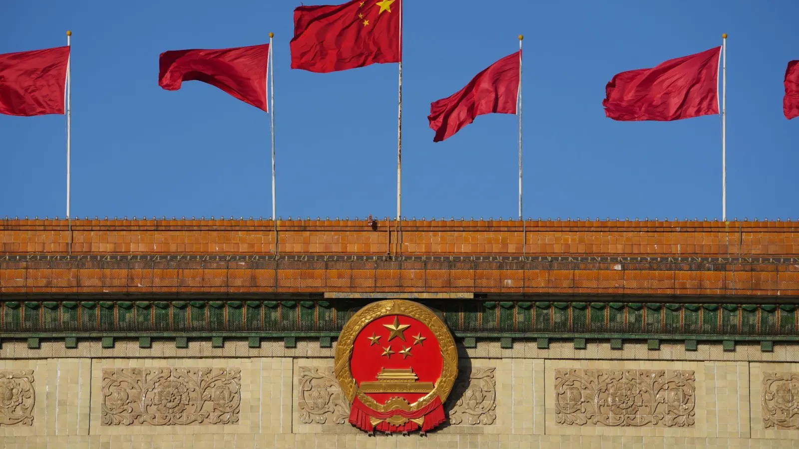 Ein Blick auf die Große Halle des Volkes in Peking. (Foto: Xing Guangli/XinHua/dpa)