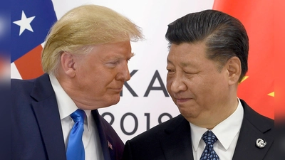 Inmitten des schweren Handelskonflikts zwischen den USA und China haben Donald Trump und Xi Jinping (r) miteinander telefoniert. (Archivbild) (Foto: Susan Walsh/AP/dpa)