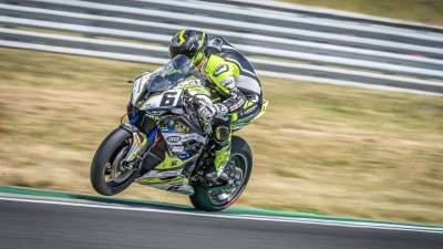 Marco Fetz darf zurück in den Sattel seiner Rennmaschine. (Foto: Dino Eisele)