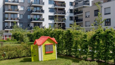 Wohnungsbaugenossenschaften genießen einen guten Ruf. Wer aus ideeller Überzeugung investieren möchte, sollte bei der Auswahl genau hinsehen. (Foto: Uwe Anspach/dpa-tmn)