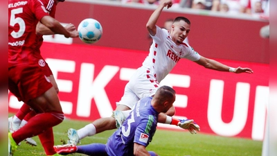 Derby-Zeit: Fortuna Düsseldorf - 1. FC Köln. (Foto: Roland Weihrauch/dpa)