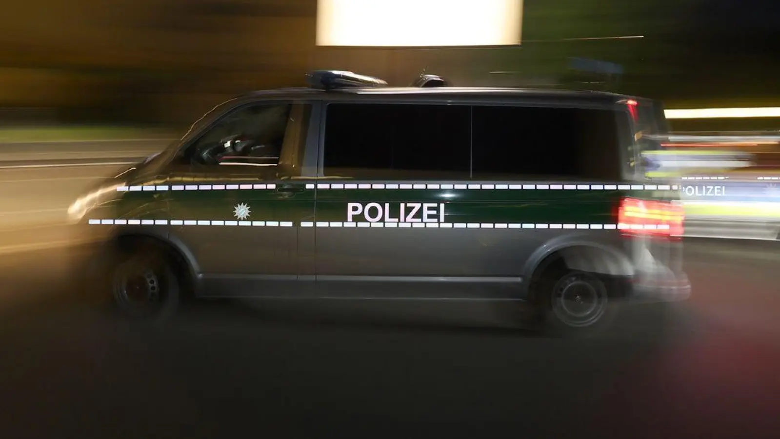 Weil die Frau aggressiv wurde, rückte die Polizei an. (Archivbild) (Foto: Karl-Josef Hildenbrand/dpa)