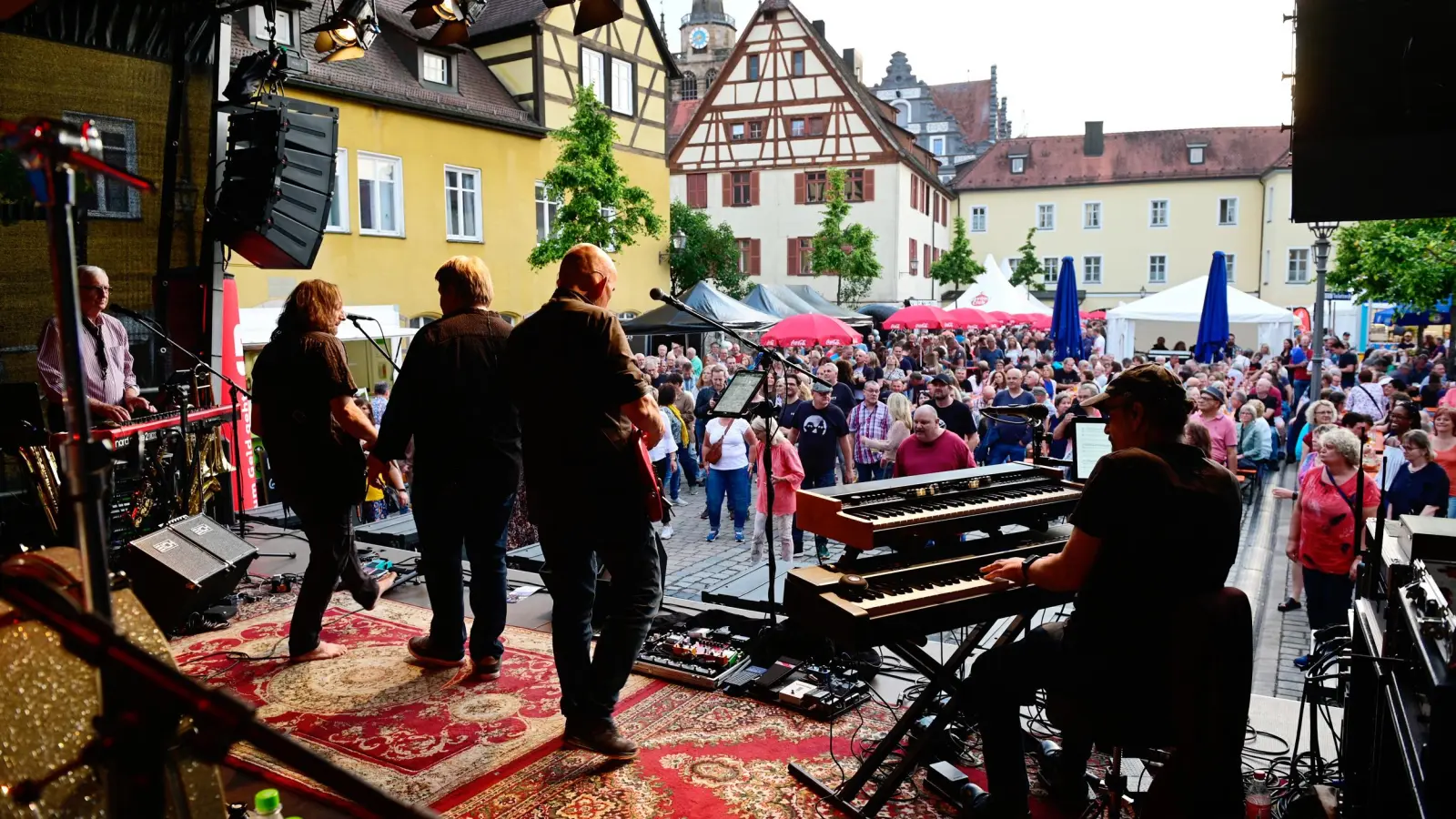Bieranstich, Livemusik und ordentlich Trubel: Das sind die Impressionen unserer Reporter vom Ansbacher Altstadtfest 2023. (Foto: Jim Albright)