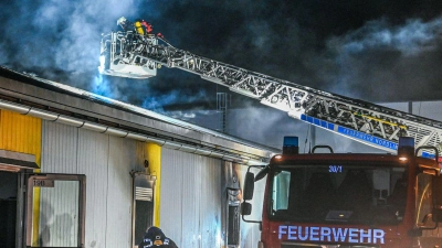 Bei einem Brand in einer Asylunterkunft in Nördlingen ist ein Mensch ums Leben gekommen. (Foto: Marius Bulling/dpa)