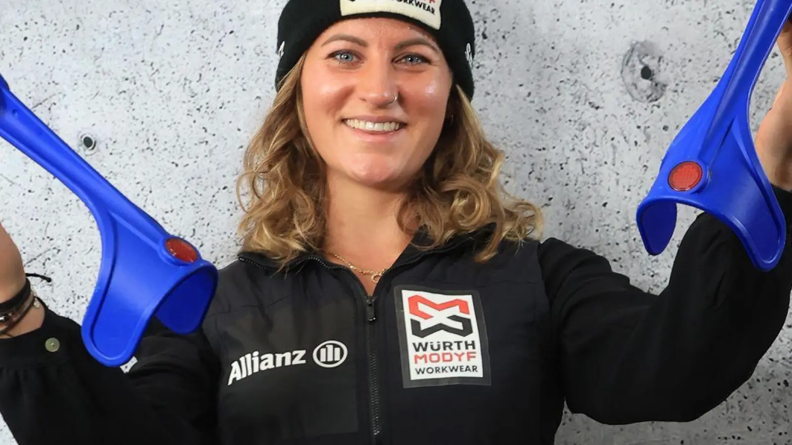 Ist ihre Krücken wieder los: Snowboarderin Ramona Hofmeister. (Archivbild) (Foto: Karl-Josef Hildenbrand/dpa)