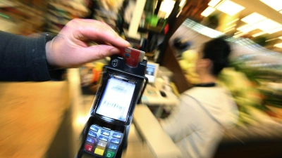 Geschäfte mit zweifelhaften Kunden? Payone hat nach eigenen Angaben längst Konsequenzen gezogen (Symbolbild) (Foto: Karl-Josef Hildenbrand/dpa)