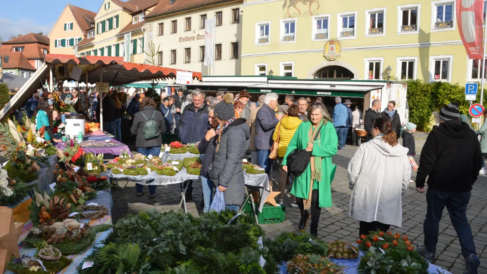 Feuchtwangen lädt am 2. November 2025 zum beliebten Martinimarkt.  (Foto: Peter Tippl)